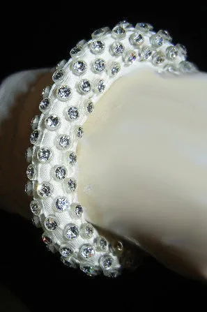 ABSOLUTELY GORGEOUS VINTAGE '50s ELAYNE GLOVES WITH A ROLLED CUFF ENCRUSTED WITH BRILLIANTLY SPARKLING RHINESTONE