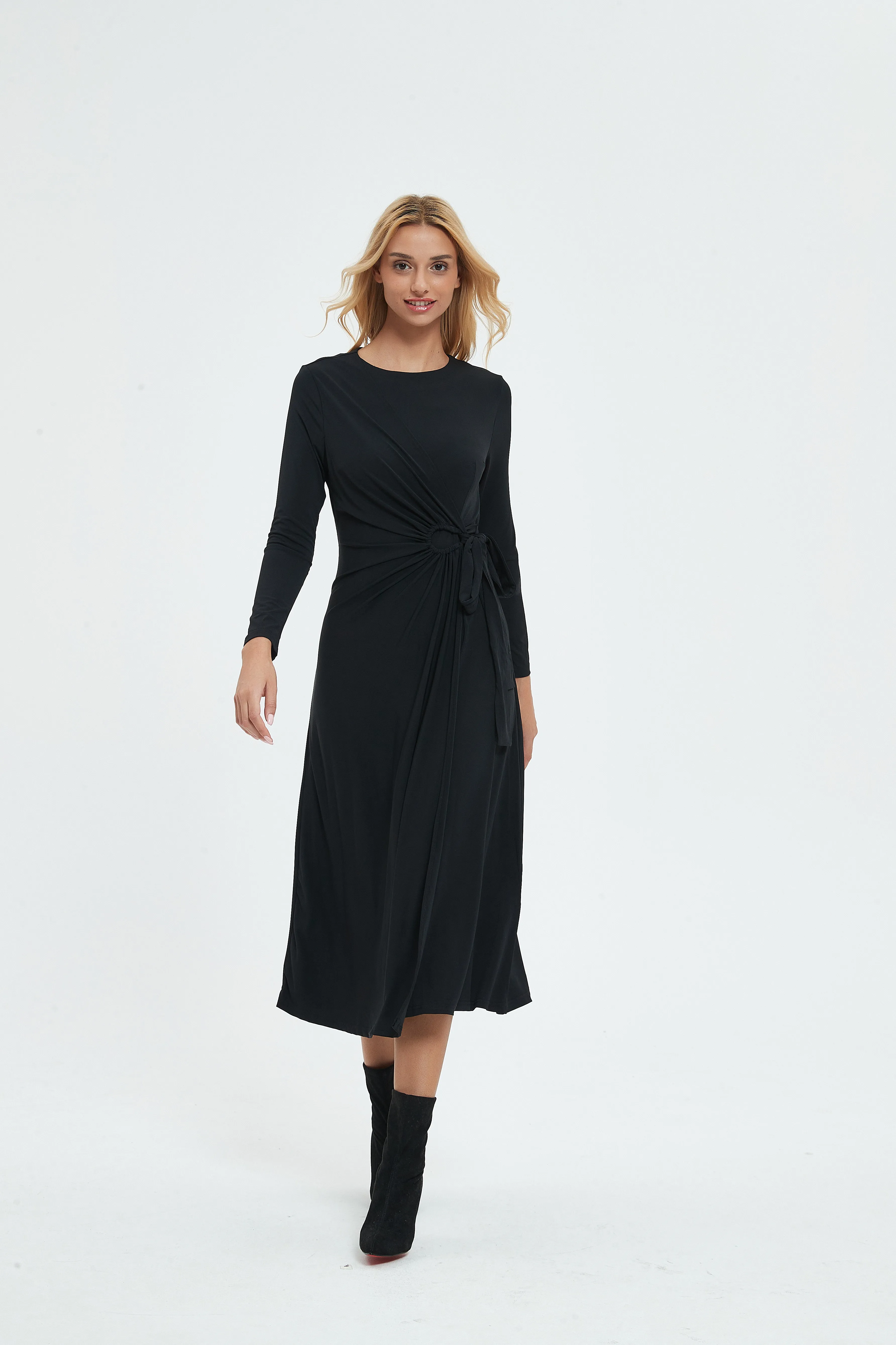 BLACK STRETCH WRAP DRESS byMM