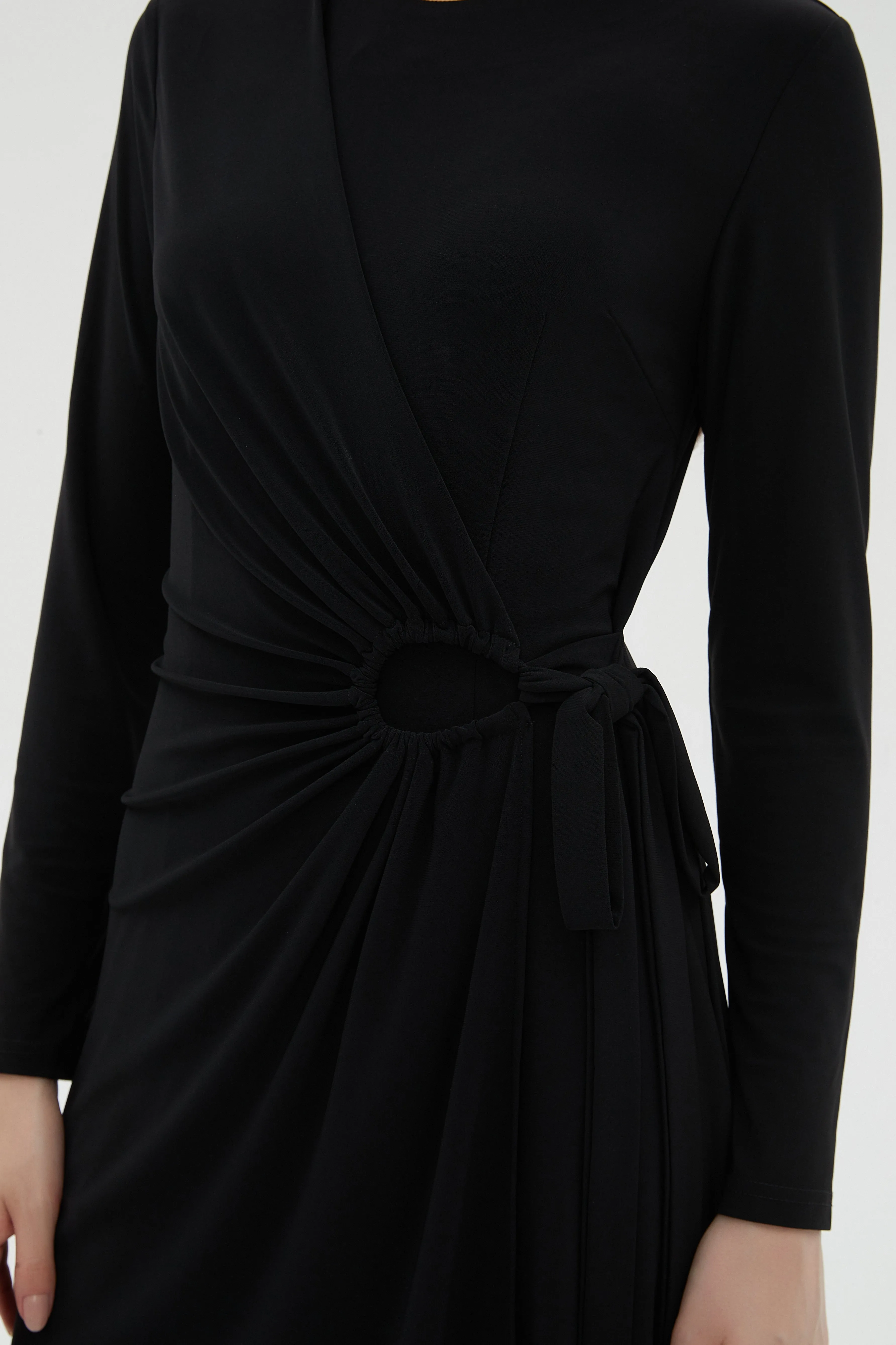 BLACK STRETCH WRAP DRESS byMM