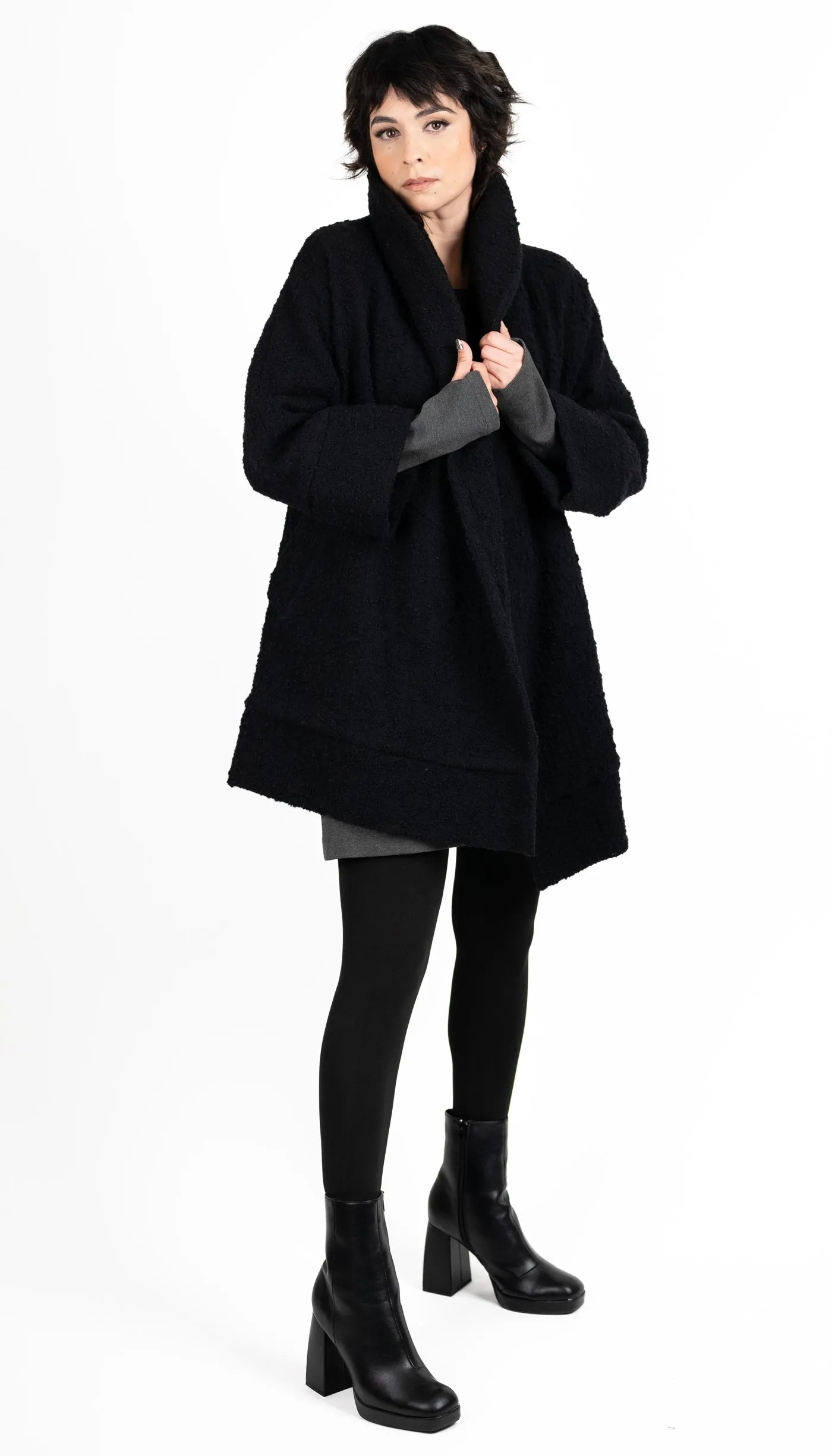 Classic Swing Coat/ Novelty /Black