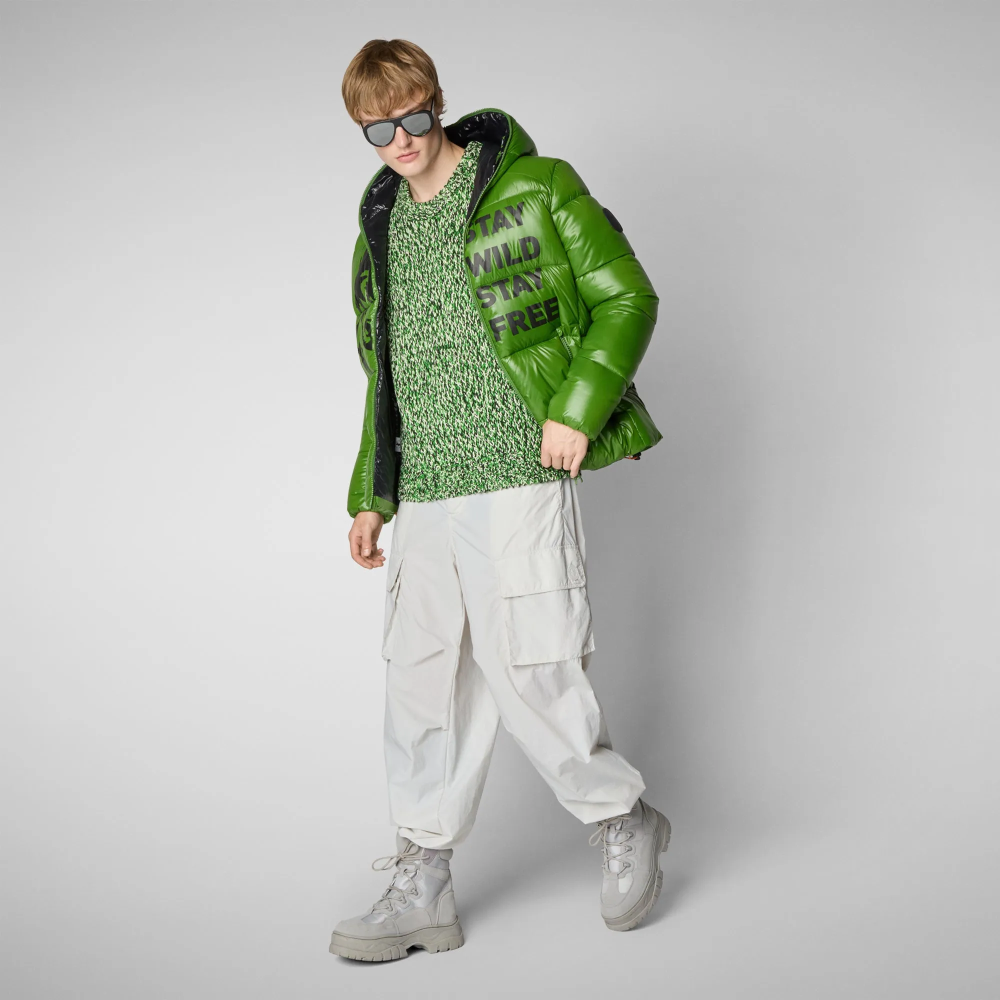 Man's animal free hooded puffer jacket Evander in grass green wolf print