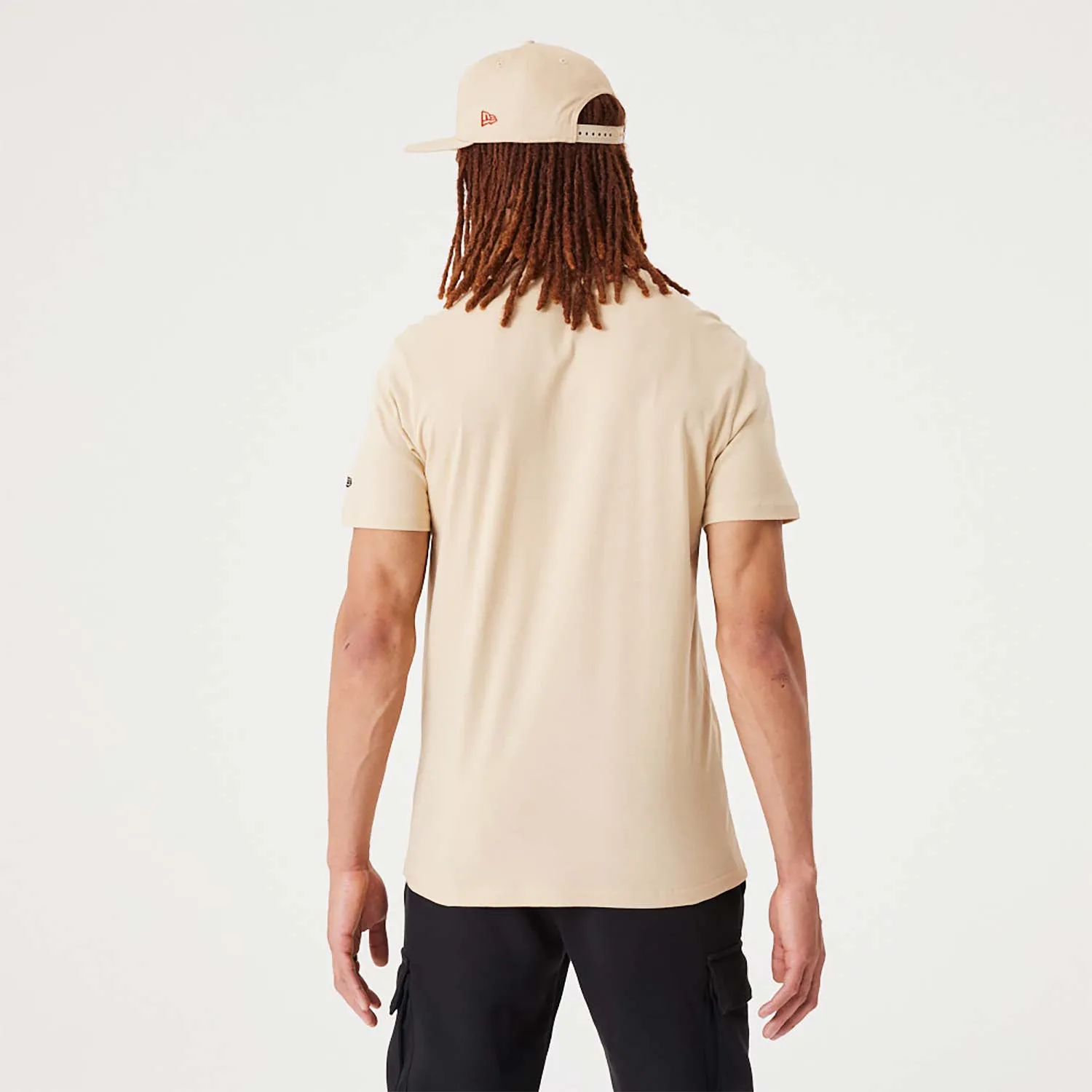 NEW ERA ESSENTIAL TEE