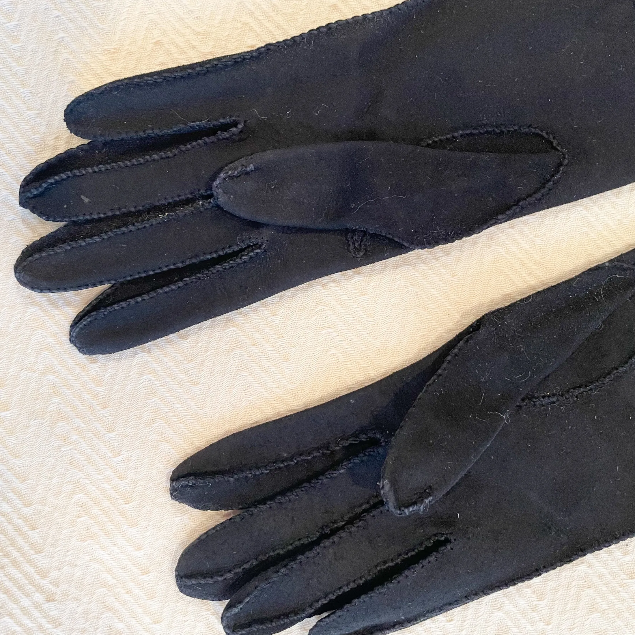 Vintage 40s/50s Black Cotton Gloves, Scallop Details SZ 6 1/2